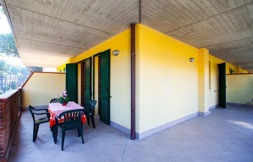 Residence Leonardo Lido di Spina Bagian luar foto